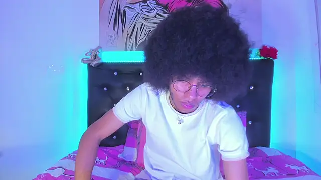 Snapshot of DEAMOL chatting on November 2025 06:52:01 PM DEAMOL online show from November 2025 06:52:01 PM