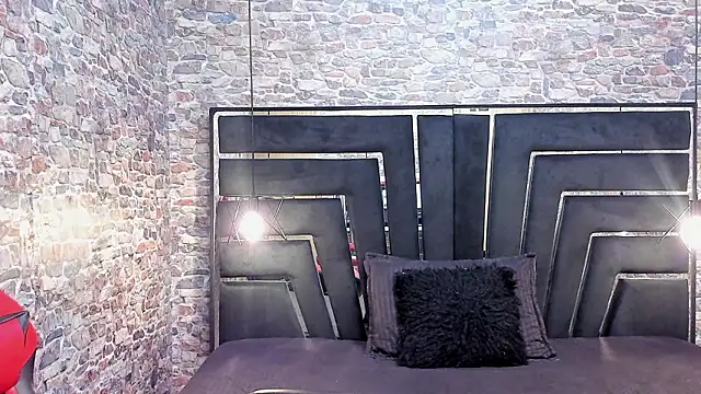 WILD FIREE  online show from February 2026 07:44:01 PM