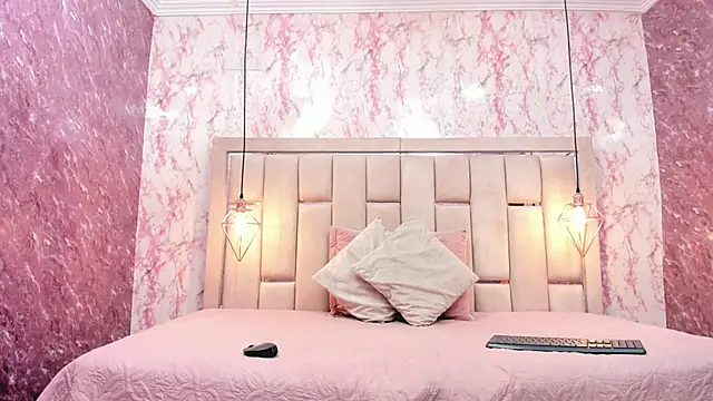 WILD FIREE  online show from November 2025 07:47:02 PM