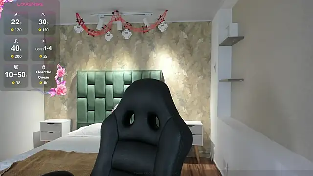 Saya Amaretto1 online show from October 2025 08:09:01 PM