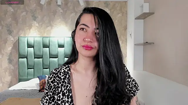 Saya Amaretto1 online show from November 2025 08:35:02 PM