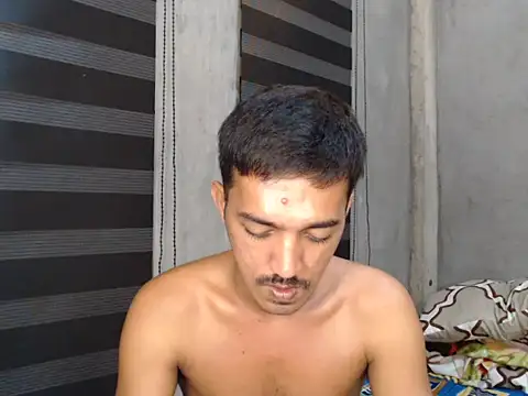 Snapshot of RowyCam chatting on September 2025 04:30:01 PM RowyCam online show from September 2025 04:30:01 PM