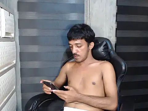 RowyCam online show from November 2025 11:46:03 AM