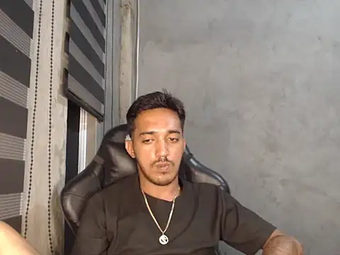 Snapshot of RowyCam chatting on September 2025 03:11:01 PM RowyCam online show from September 2025 03:11:01 PM