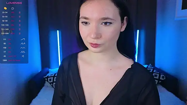 cute club online show from November 2025 06:30:02 PM