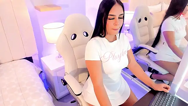 manyaa  online show from December 2025 07:50:02 PM