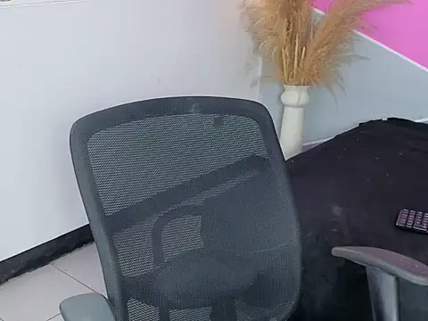 invincible200 online show from November 2025 02:21:01 PM