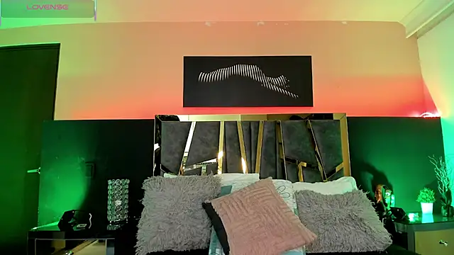 ScarletTorres online show from November 2025 04:33:01 PM