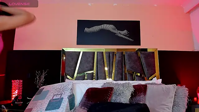 ScarletTorres online show from November 2025 06:08:01 PM