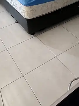 Snapshot of boysxx chatting on October 2025 06:01:02 AM boysxx online show from October 2025 06:01:02 AM