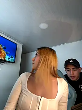 Melissa coll online show from September 2025 08:45:02 PM