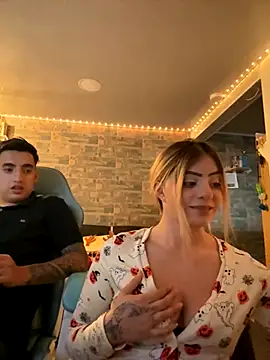 Melissa coll online show from December 2025 04:57:02 AM