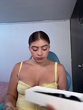 Melissa coll online show from May 2026 01:15:01 PM