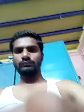 Snapshot of ZZiraa chatting on September 2025 05:09:01 PM ZZiraa online show from September 2025 05:09:01 PM