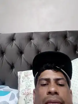 paulinhogostosinho online show from October 2025 07:13:02 PM