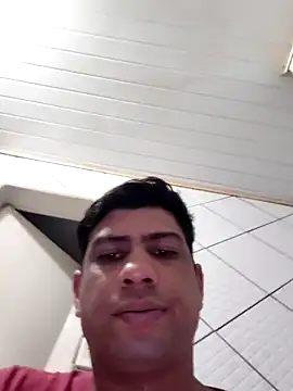 paulinhogostosinho online show from September 2025 09:39:01 PM