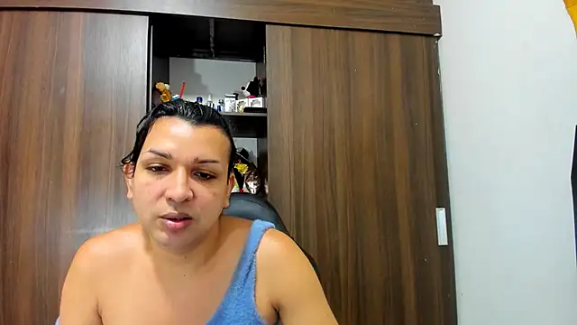 Snapshot of miss_bigcockts chatting on October 2025 06:59:02 AM miss bigcockts online show from October 2025 06:59:02 AM