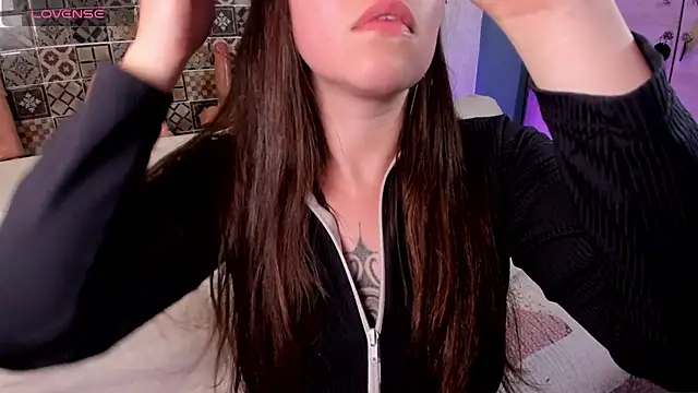 Keyla ruiz  online show from February 2026 06:08:02 PM