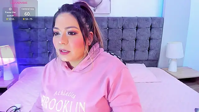 Snapshot of isabella_horney_ chatting on November 2025 07:51:01 PM isabella horney online show from November 2025 07:51:01 PM