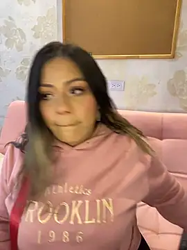 Snapshot of isabella_horney_ chatting on February 2026 11:51:01 AM isabella horney online show from February 2026 11:51:01 AM