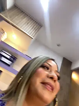 isabella horney  online show from March 2026 12:27:02 PM