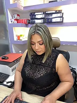 isabella horney  online show from March 2026 12:13:01 PM