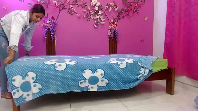 skinnybarbie022 online show from April 2026 12:57:02 AM