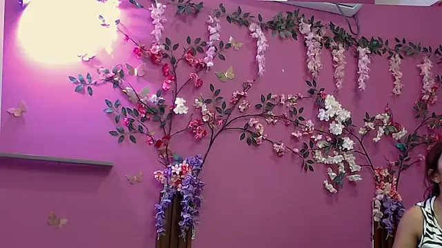 Snapshot of skinnybarbie022 chatting on January 2026 12:03:02 AM skinnybarbie022 online show from January 2026 12:03:02 AM