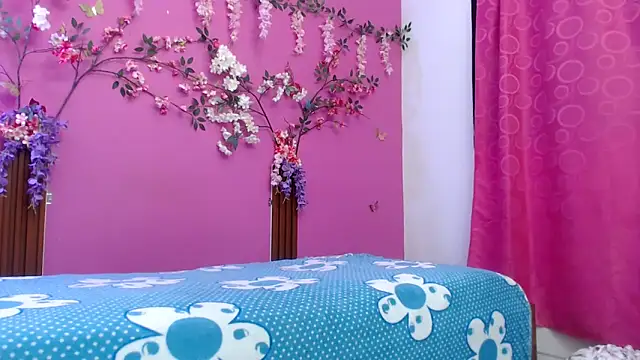 skinnybarbie022 online show from May 2026 12:16:02 AM