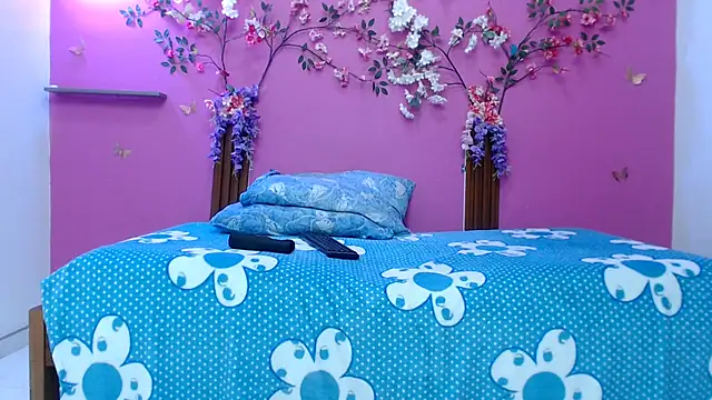 skinnybarbie022 online show from March 2026 12:17:02 AM