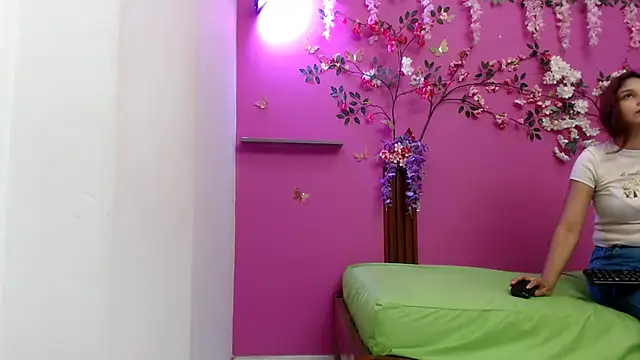skinnybarbie022 online show from May 2026 12:38:01 AM