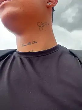 Kurtxxx22 online show from February 2026 07:02:01 PM