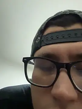 Kurtxxx22 online show from November 2025 03:53:02 AM