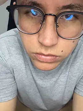 Kurtxxx22 online show from November 2025 04:46:01 AM