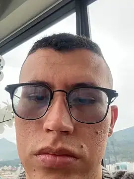 Kurtxxx22 online show from December 2025 01:03:02 PM