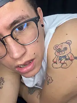 Kurtxxx22 online show from November 2025 02:11:01 AM