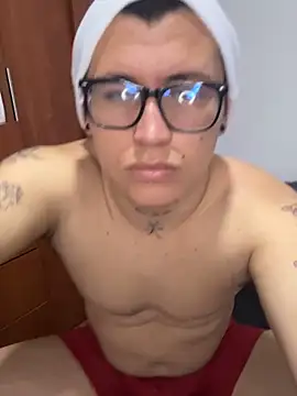 Kurtxxx22 online show from November 2025 08:23:02 PM