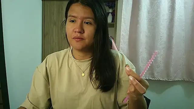 Oliviawatson1 online show from February 2026 11:48:01 AM