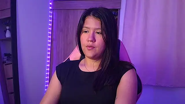 Oliviawatson1 online show from February 2026 12:05:01 PM