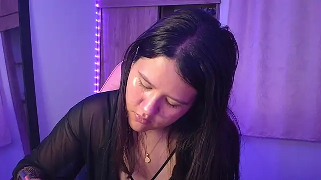 Oliviawatson1 online show from March 2026 12:17:02 PM