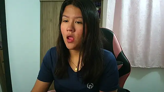 Oliviawatson1 online show from January 2026 12:20:01 PM