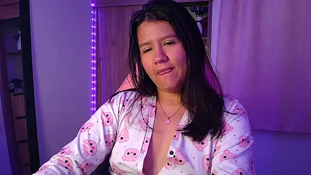 Oliviawatson1 online show from February 2026 12:07:01 PM