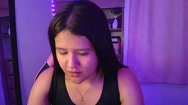 Snapshot of Oliviawatson1 chatting on July 2026 11:53:02 AM Oliviawatson1 online show from July 2026 11:53:02 AM