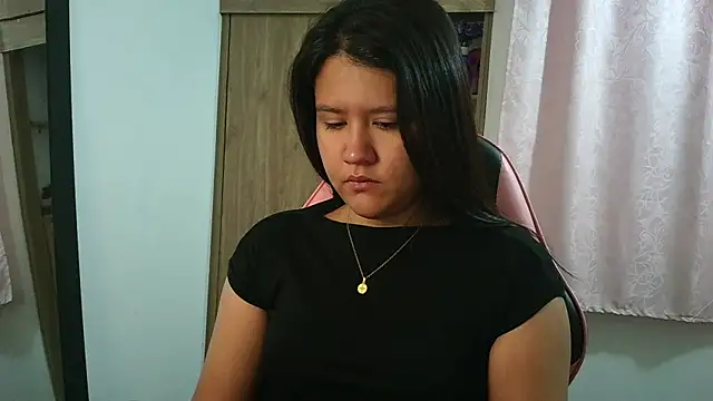 Oliviawatson1 online show from March 2026 12:16:02 PM