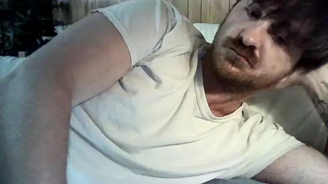 WyattL96 online show from July 2026 09:33:01 PM