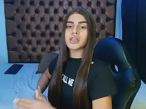 lailahdark online show from November 2025 04:23:02 AM