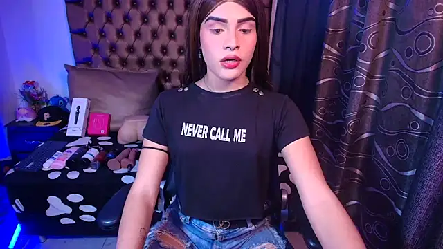 lailahdark online show from May 2026 08:45:02 PM
