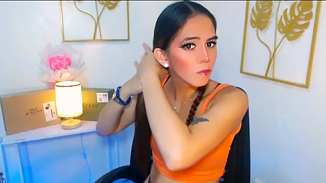 xPrecuioseChesca online show from October 2025 12:25:01 AM