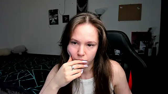 cute little ass online show from February 2026 02:35:02 AM