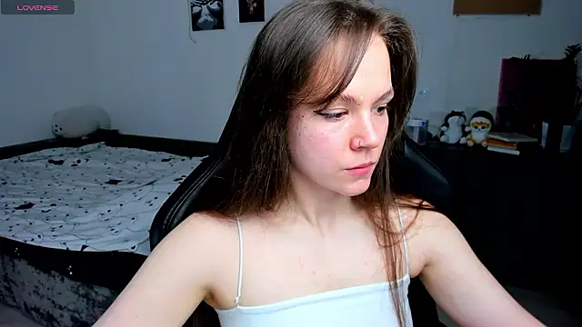 cute little ass online show from February 2026 02:34:01 AM